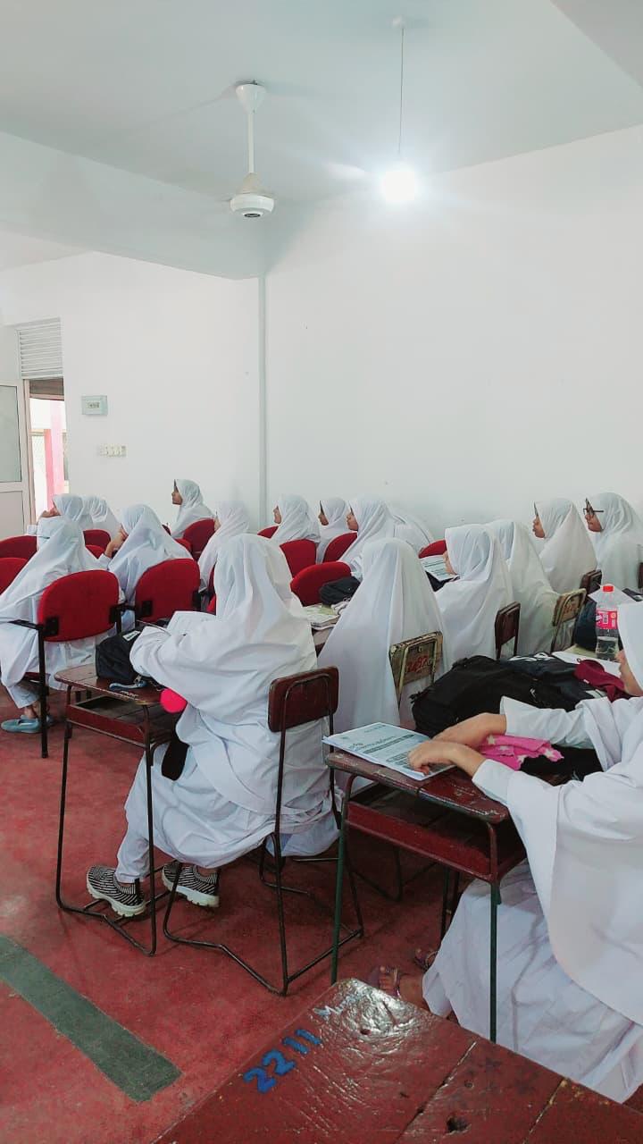 Students listening during the seminar